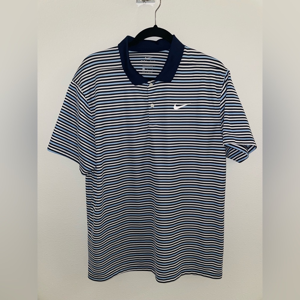 Men’s Nike golf shirt